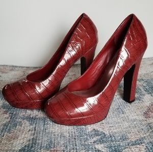 Jessica Simpson Kipper style red platform pump